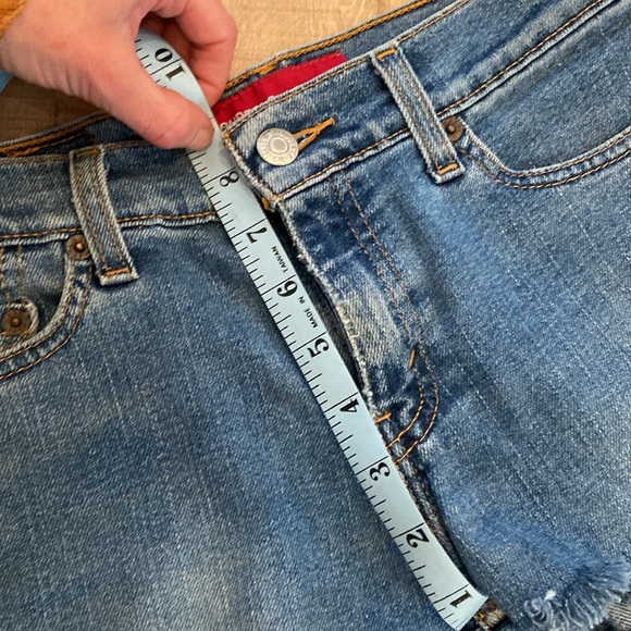 Levi’s vintage cut off shorts low rise short juniors 1 - Picture 4 of 7